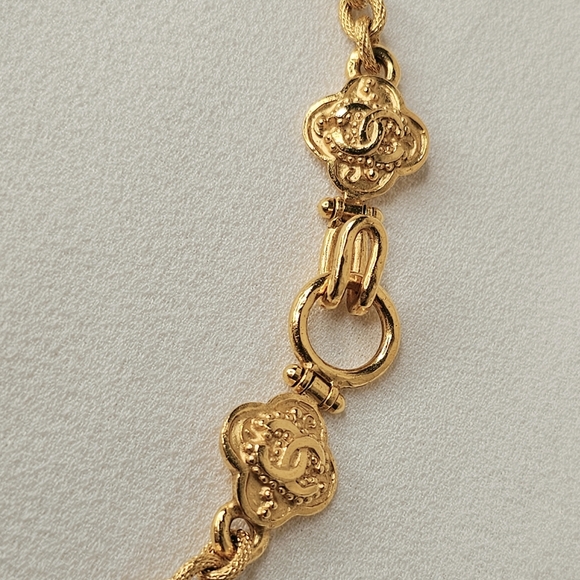 CHANEL Rare Gripoix Coco Mark 96A Gold Chain Necklace Black - Picture 9 of 17